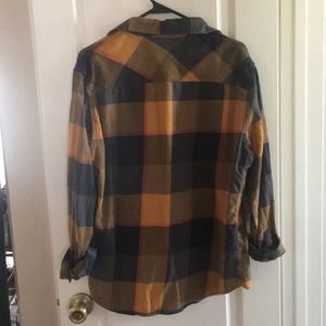 🔴Last Chance Men’s Flannel Size M